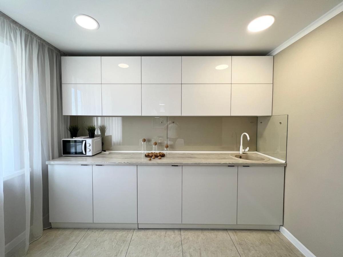 Luxury Apartments Pavlodar Bagian luar foto
