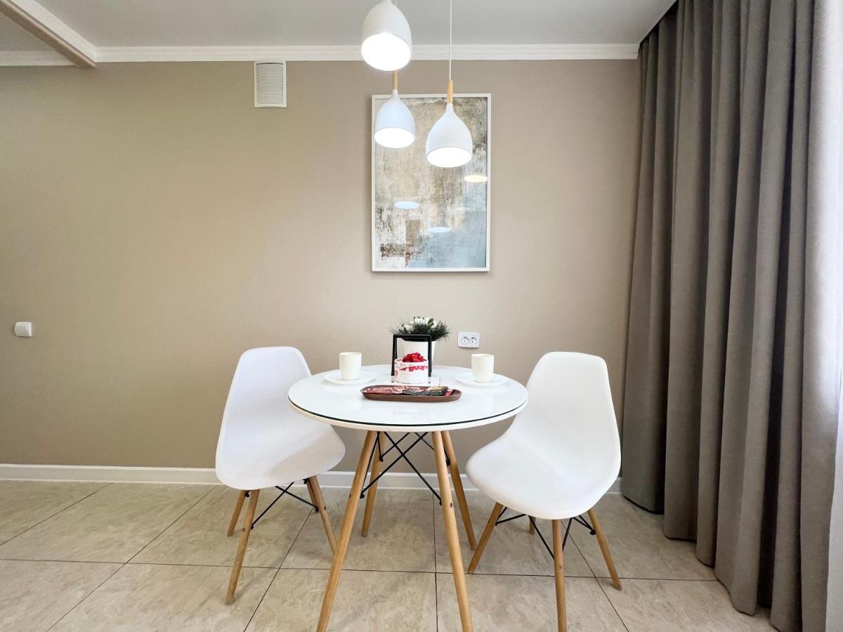 Luxury Apartments Pavlodar Bagian luar foto